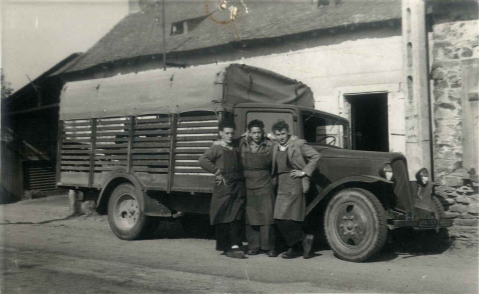 The Dodard-Chancereul company launches on the market.