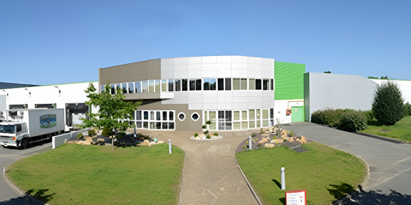 Table egg packaging centre